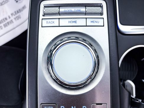 Used 2022 Genesis GV70 3.5T Sport w/ Sport Prestige Package AWD/4WD image 32