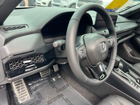 Used 2024 Honda Accord Sport image 27