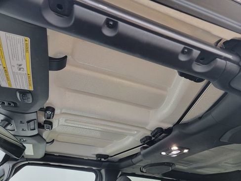 Certified 2021 Jeep Wrangler Unlimited Sahara image 39