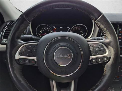 Used 2020 Jeep Compass Limited w/ Advanced Safety Group FWD image 13