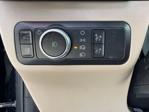 Used 2022 Ford Escape SEL image 23