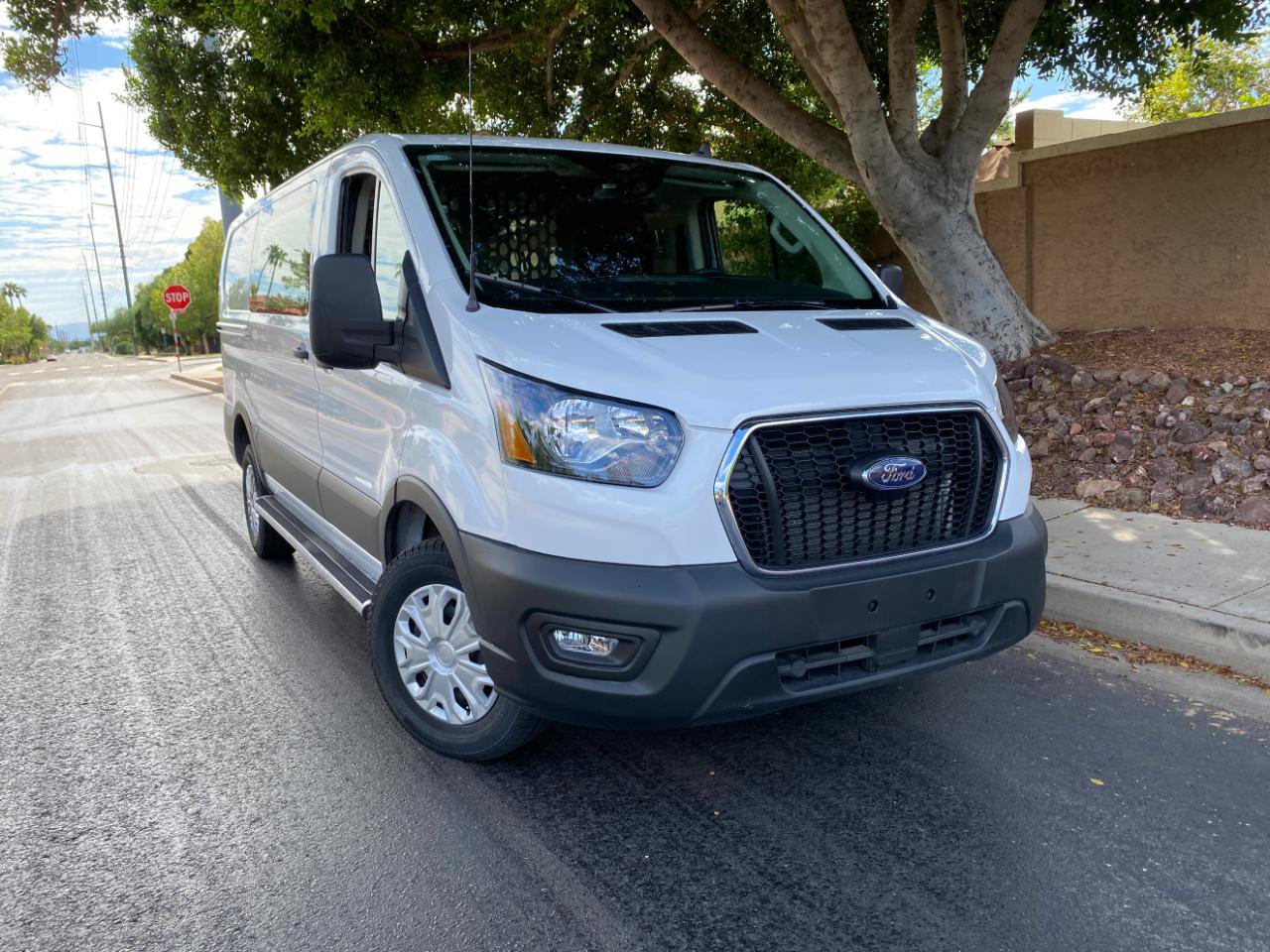 Used 2025 Ford Transit 250 Low Roof w/ Exterior Upgrade Package RWD image 2