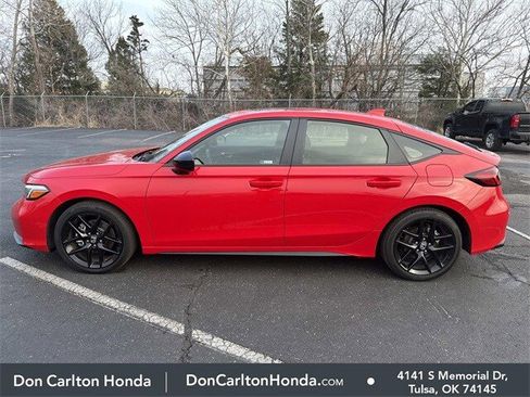 Used 2025 Honda Civic Sport image 10