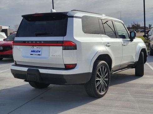 Used 2024 Lexus GX 550 w/ Accessory Package (2T) image 5