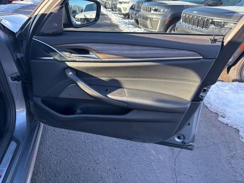 Used 2023 BMW 530e xDrive w/ Premium Package AWD/4WD image 28