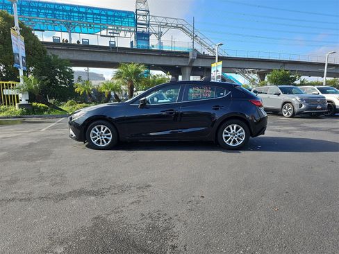 Used 2015 MAZDA MAZDA3 i Touring image 4