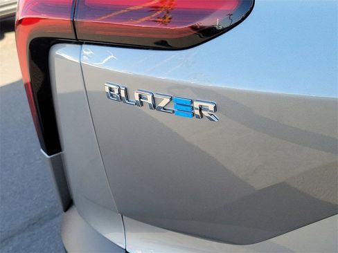 New 2026 Chevrolet Blazer EV LT image 19