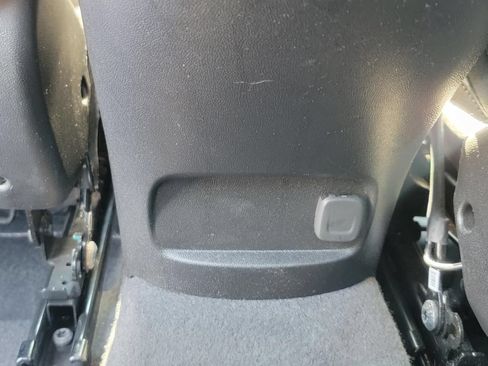 Used 2024 Chevrolet Malibu LT FWD image 33