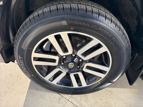 Used 2023 Toyota 4Runner Limited image 11