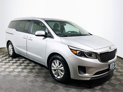 Used 2016 Kia Sedona LX w/ LX Convenience Package image 1