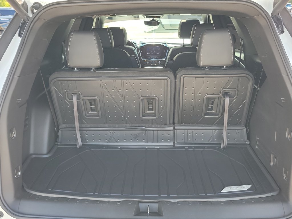 Used 2023 Chevrolet Traverse Premier w/ Redline Edition AWD/4WD image 38