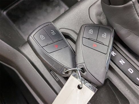 Used 2024 Chevrolet Colorado W/T image 27