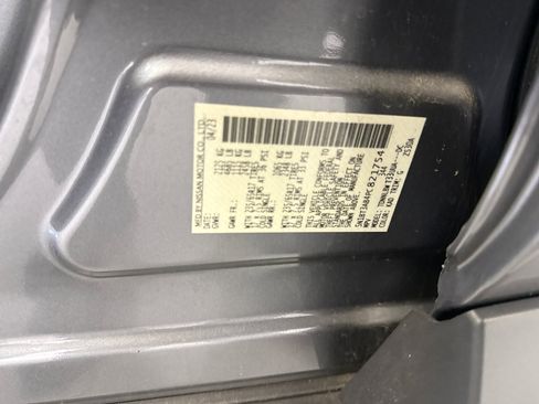 Used 2023 Nissan Rogue S AWD/4WD image 9
