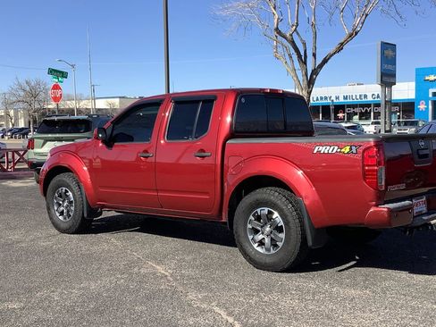 Used 2019 Nissan Frontier PRO-4X image 6