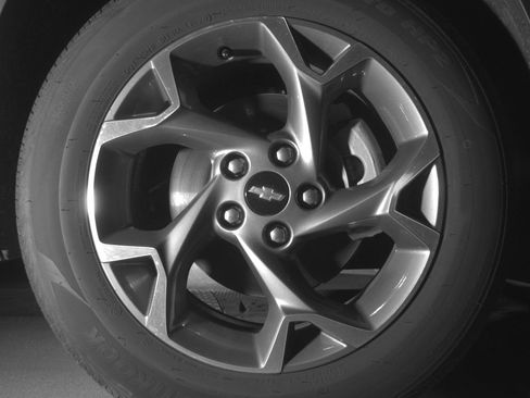 Used 2025 Chevrolet Trax LT FWD image 13