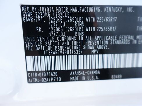 Used 2024 Toyota RAV4 XLE image 32