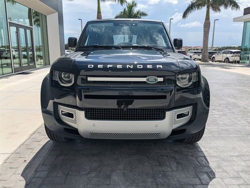 New 2025 Land Rover Defender 130 S image 8