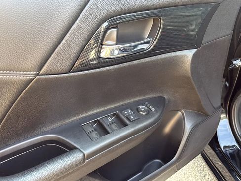 Used 2014 Honda Accord Sport image 33