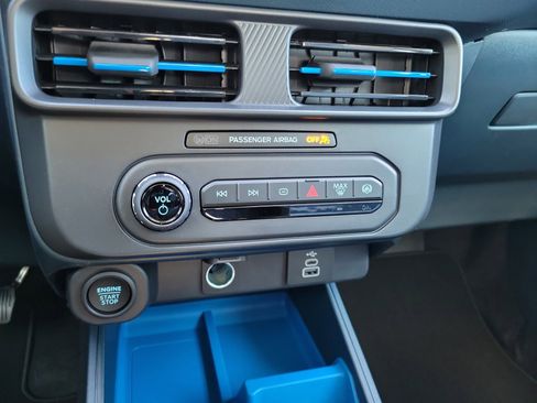 New 2026 Ford Maverick XLT image 18