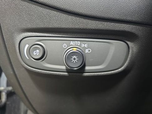 Used 2022 Chevrolet Equinox LT image 29