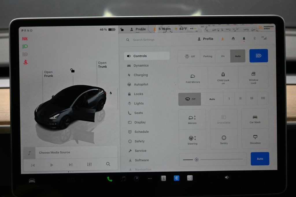Used 2023 Tesla Model 3 Standard Range RWD image 23