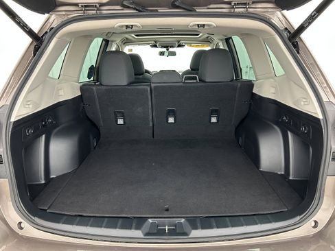 Used 2023 Subaru Forester Premium image 31