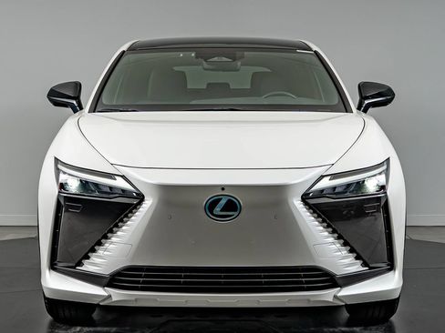 Certified 2024 Lexus RZ 450e Premium w/ Technology Package AWD/4WD image 2
