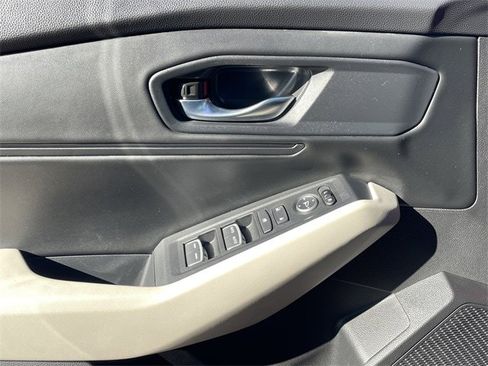 Certified 2024 Honda Accord EX image 22