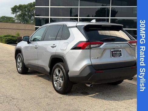 Used 2024 Toyota RAV4 XLE FWD image 5