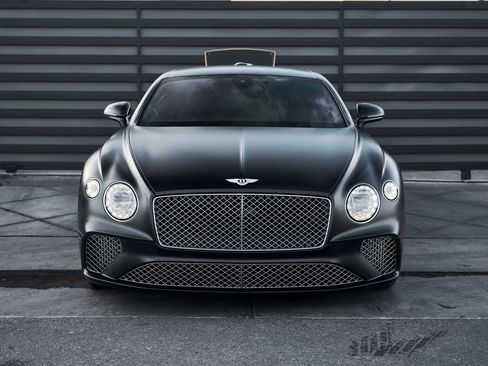 Used 2020 Bentley Continental GT image 16