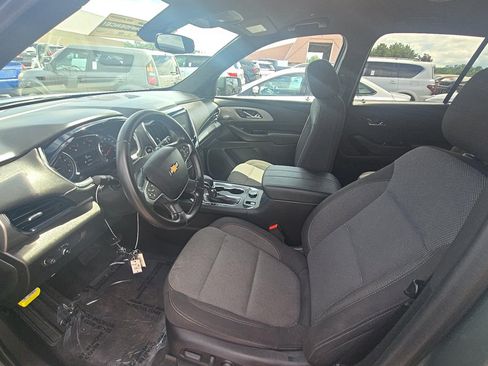 Used 2023 Chevrolet Traverse LT AWD/4WD image 8