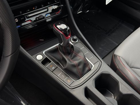 New 2026 Volkswagen Jetta GLI Autobahn FWD image 27