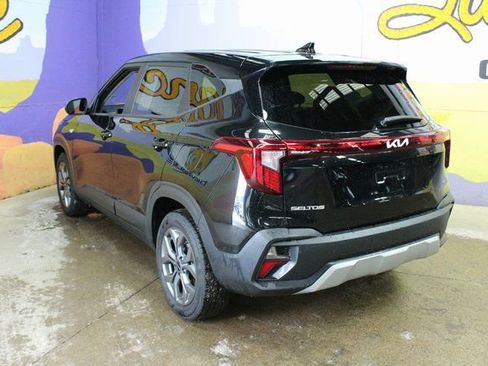 Used 2024 Kia Seltos LX image 6
