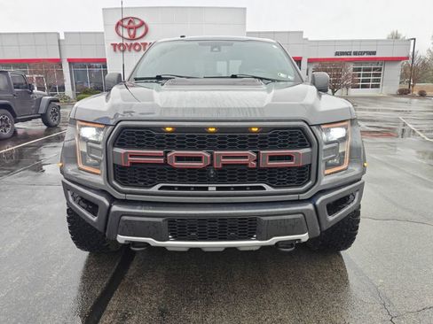 Used 2018 Ford F150 Raptor w/ Equipment Group 802A Luxury image 2