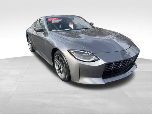 Used 2024 Nissan Z Sport w/ Floor Mat Package image 8