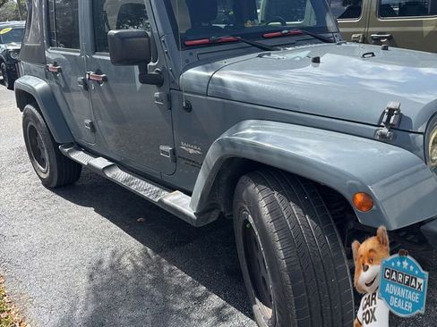 Used 2015 Jeep Wrangler Unlimited Sahara w/ Connectivity Group image 3