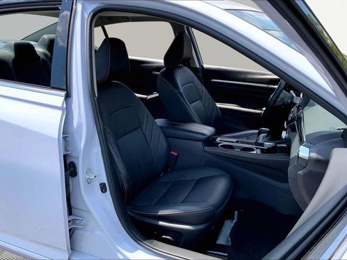 Used 2024 Nissan Altima 2.5 SR w/ SR Premium Package FWD image 20