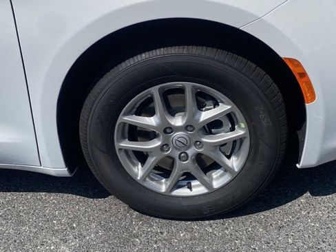 New 2026 Chrysler Voyager LX image 11