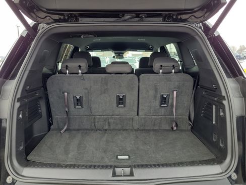 Used 2025 GMC Acadia Elevation image 8