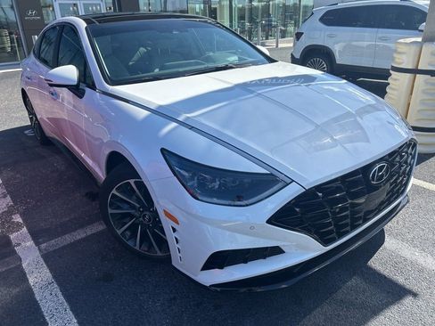 Used 2023 Hyundai Sonata Limited FWD image 3