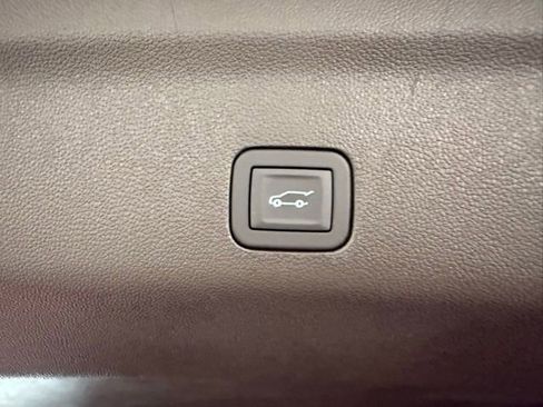 New 2026 Chevrolet Tahoe LT RWD image 9