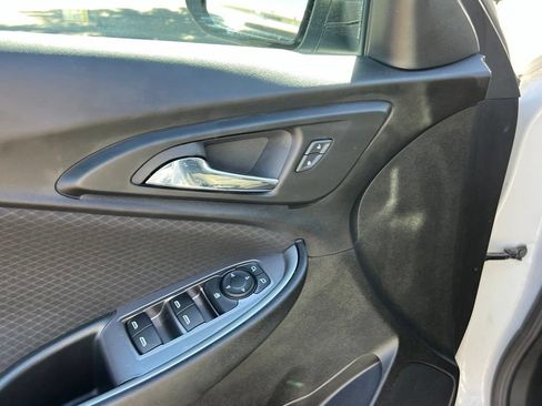 Used 2024 Chevrolet Malibu LS FWD image 28