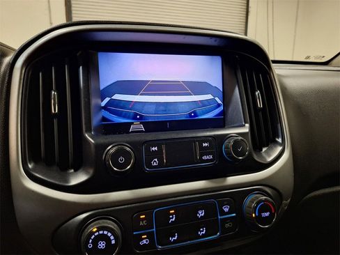 Used 2022 Chevrolet Colorado LT w/ Fleet Safety Package image 22