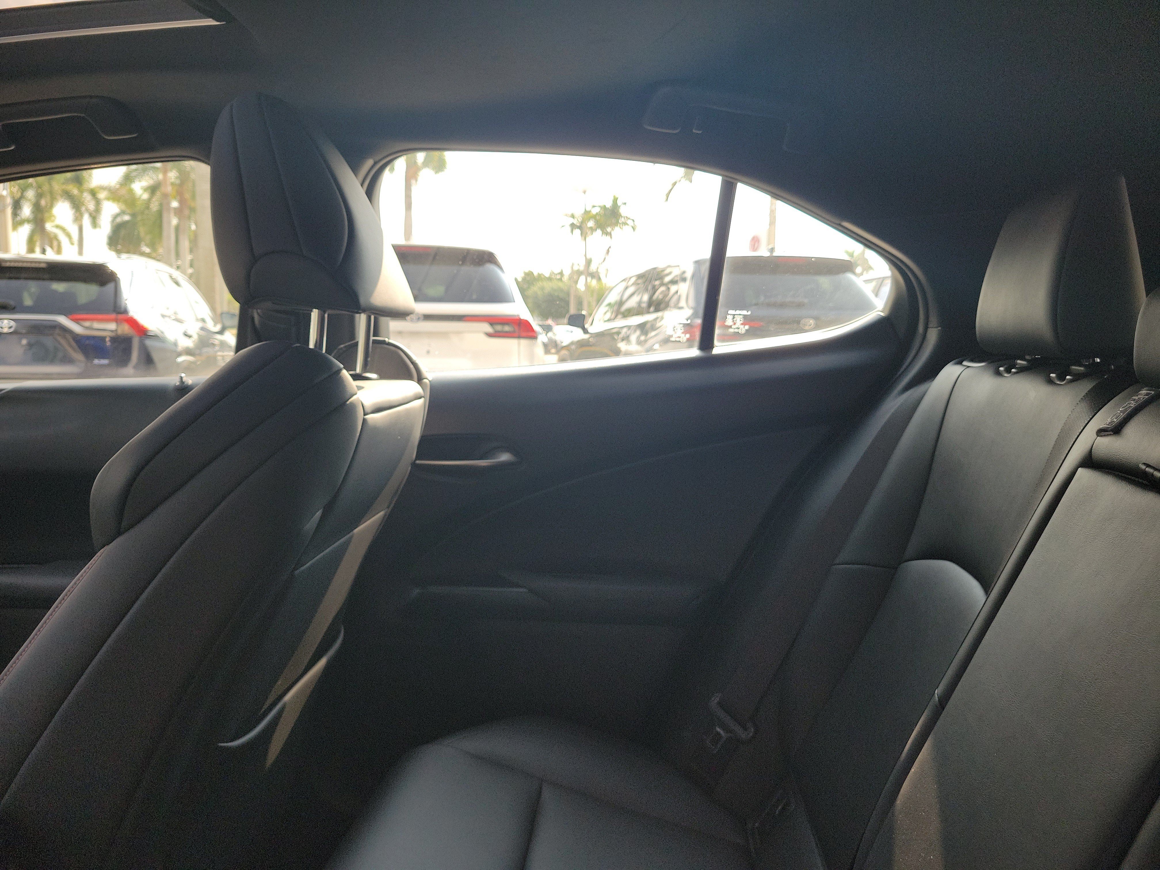 Used 2019 Lexus UX 200 F Sport w/ F Sport Premium Package FWD image 15
