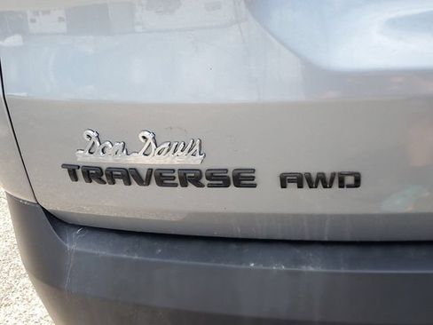 Used 2023 Chevrolet Traverse RS AWD/4WD image 5