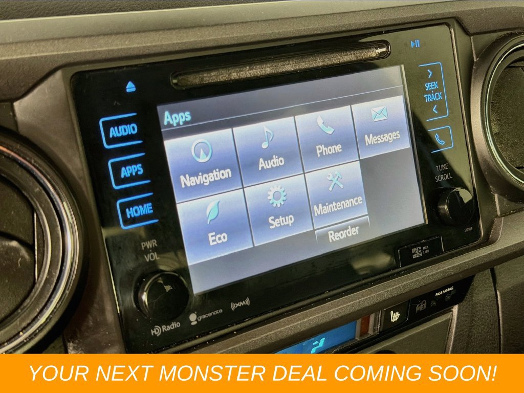Used 2018 Toyota Tacoma TRD Sport AWD/4WD image 15