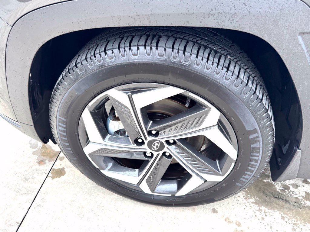 Used 2022 Hyundai Tucson Limited w/ Winter Package FWD image 9