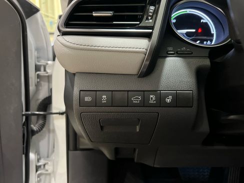 Used 2023 Toyota Camry XLE w/ Cold Weather Package image 23