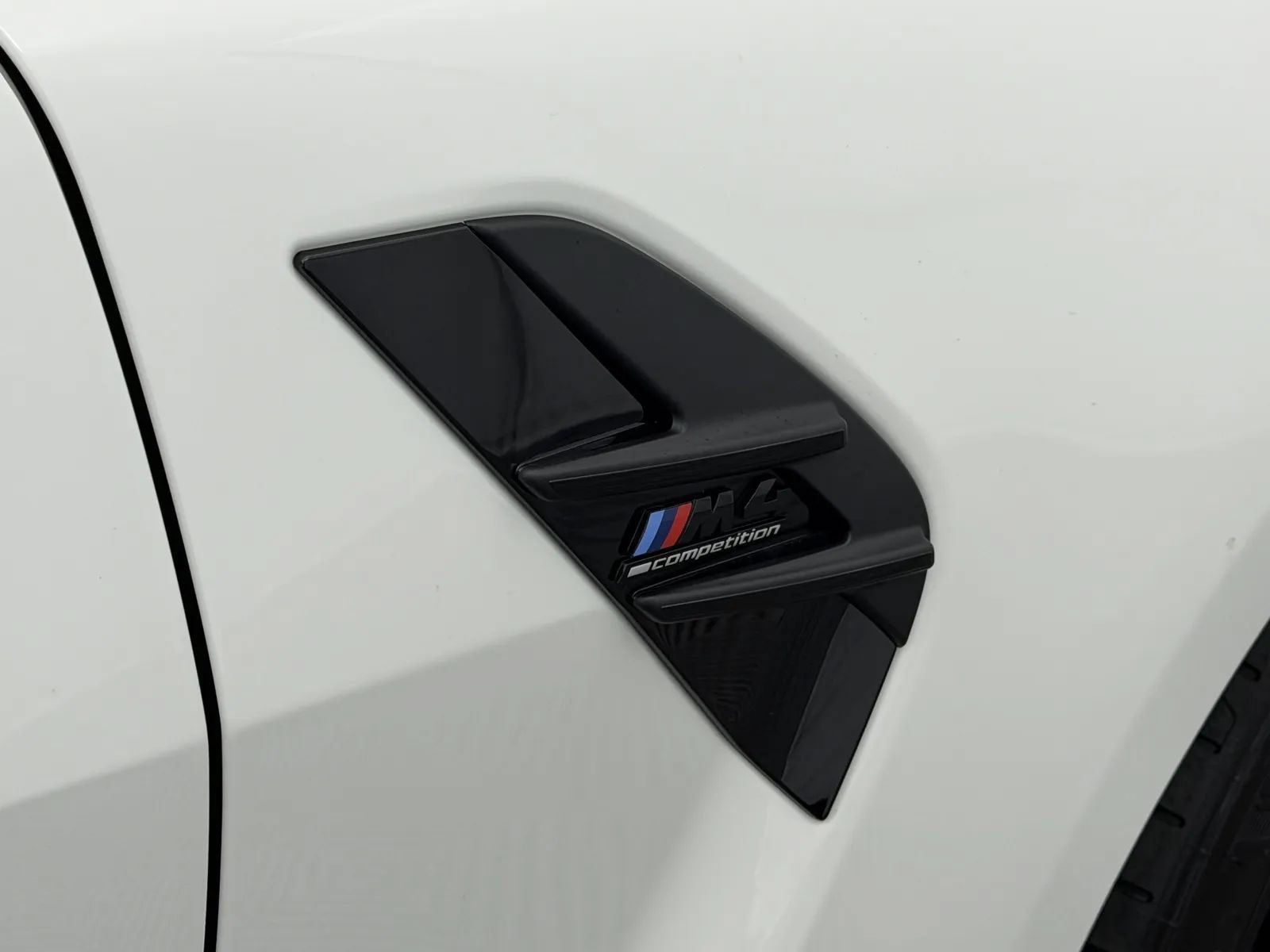 Used 2022 BMW M4 xDrive Competition w/ Executive Package AWD/4WD image 9