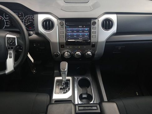 Used 2018 Toyota Tundra SR5 w/ SR5 Upgrade Package AWD/4WD image 3